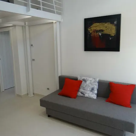 בית נופש Nuovissimo Loft Al Mare מרטינסיקורו